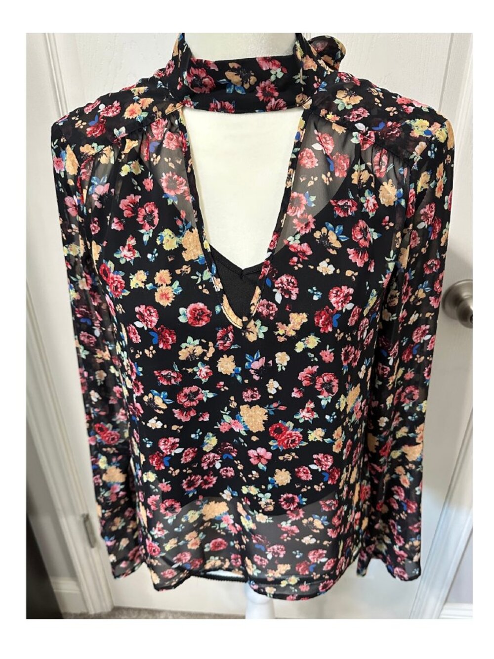 NWT  H&C Collection Floral Top Long Sleeves With Black Cami Size XS